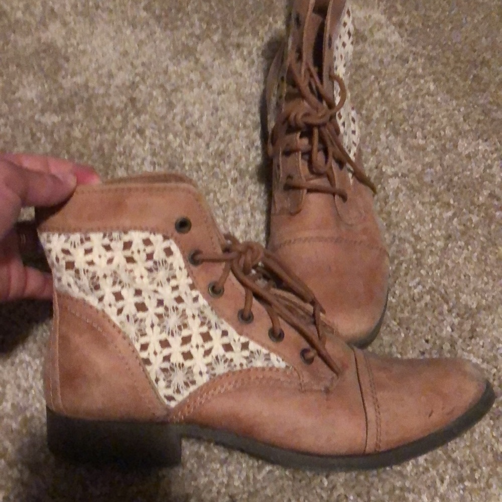 Candies boots
